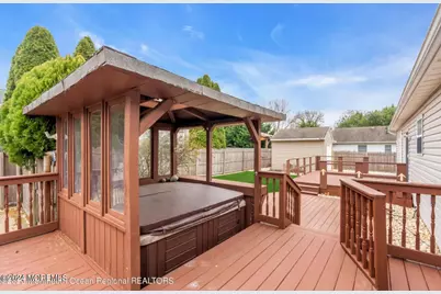 1008 4th Avenue, Toms River Township, NJ 08757 - Photo 17