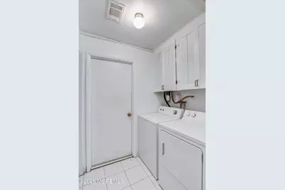 32 Ethan Allen Road, Freehold, NJ 07728 - Photo 27