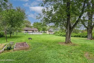 32 Ethan Allen Rd, Freehold, NJ 07728 - Photo 35