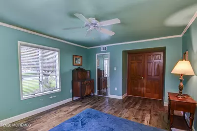32 Ethan Allen Road, Freehold, NJ 07728 - Photo 19