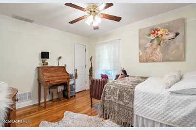 410 Thompson Avenue, Middletown, NJ 07748 - Photo 25