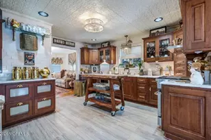 410 Thompson Ave, Middletown, NJ 07748 - Photo 19