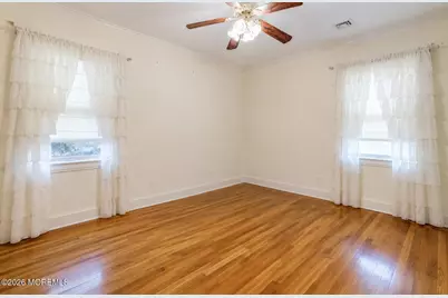 410 Thompson Avenue, Middletown, NJ 07748 - Photo 25