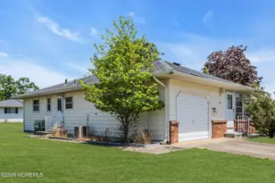 390 St Thomas Dr, Toms River Township, NJ 08757 - Photo 3