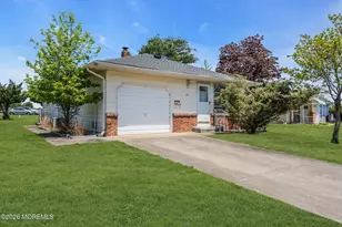 390 St Thomas Dr, Toms River Township, NJ 08757 - Photo 5