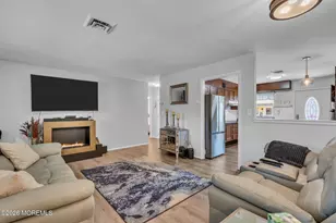390 Picardy Ct, Lakewood, NJ 08701 - Photo 9