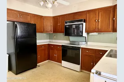 16 Franklin Lane #b, Whiting, NJ 08759 - Photo 7