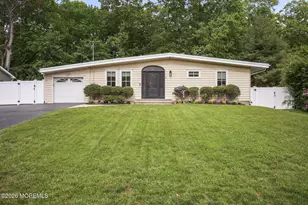 216 Parkview Ter, Lincroft, NJ 07738 - Photo 35