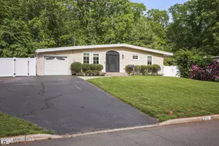 216 Parkview Ter, Lincroft, NJ 07738 - Photo 33