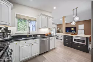 216 Parkview Ter, Lincroft, NJ 07738 - Photo 19