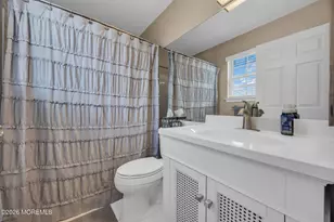 4 Aspen Ln, Freehold, NJ 07728 - Photo 23