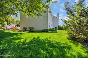 4 Aspen Ln, Freehold, NJ 07728 - Photo 37