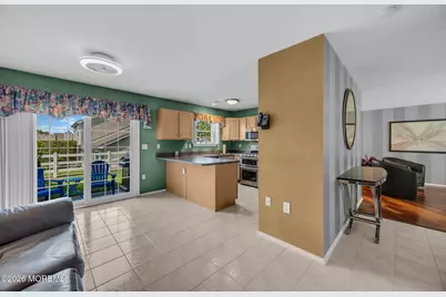 4 Aspen Lane, Freehold, NJ 07728 - Photo 15