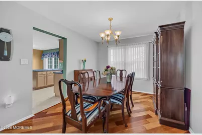 4 Aspen Lane, Freehold, NJ 07728 - Photo 9