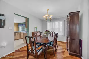 4 Aspen Ln, Freehold, NJ 07728 - Photo 9