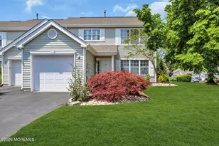 4 Aspen Ln, Freehold, NJ 07728 - Photo 3