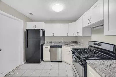 10-5 Boise Court, Freehold, NJ 07728 - Photo 3