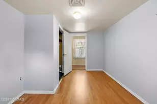 68 Waterworks Rd, Freehold, NJ 07728 - Photo 27
