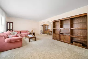 510 Oak Hill Ct, Lanoka Harbor, NJ 08734 - Photo 5