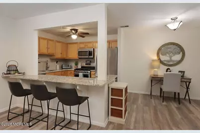 1015 Wedgewood Circle #1015, Belford, NJ 07718 - Photo 9