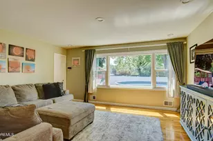 22 Columbia Rd, Sayreville, NJ 08859 - Photo 15