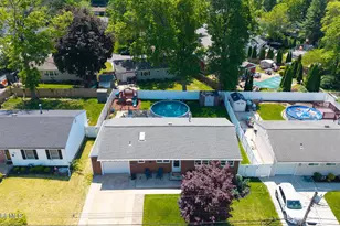 22 Columbia Rd, Sayreville, NJ 08859 - Photo 5