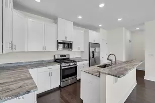 54 Midway Rd S, Tinton Falls, NJ 07724 - Photo 9