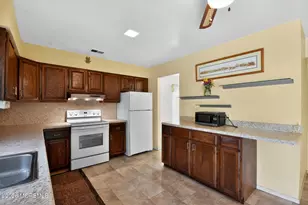 3 Scenic Ln, Matawan, NJ 07747 - Photo 11