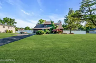 12 Ethan Allen Rd, Freehold, NJ 07728 - Photo 3