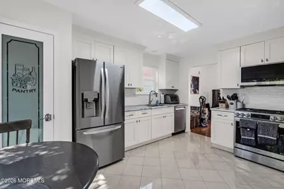 18 Jasmine Lane, Freehold, NJ 07728 - Photo 21