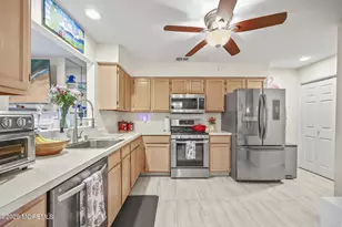 761 Banyan Ct, Morganville, NJ 07751 - Photo 5