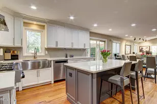 46 Thomas Dr, Manalapan Township, NJ 07726 - Photo 9