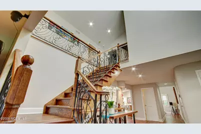 46 Thomas Drive, Manalapan Township, NJ 07726 - Photo 9