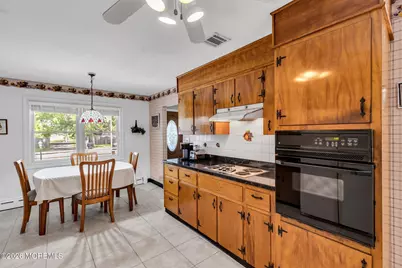 15 Chestnut Street, Port Monmouth, NJ 07758 - Photo 9