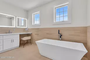 657 Bayview Dr, Toms River Township, NJ 08753 - Photo 59