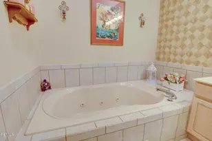 1 Kingston Ct, Monroe Township, NJ 08831 - Photo 27