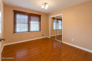 35 Liberty Dr, Dayton, NJ 08810 - Photo 17