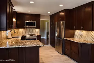 35 Liberty Dr, Dayton, NJ 08810 - Photo 9