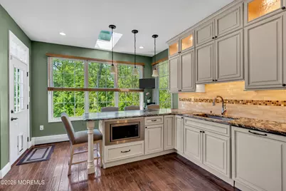 114 E Parsonage Way, Manalapan Township, NJ 07726 - Photo 25