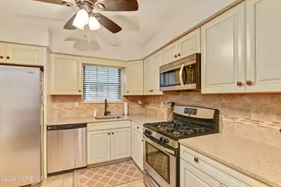 76 Bradford Court, Aberdeen Township, NJ 07747 - Photo 5