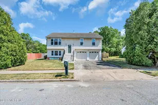 48 Lamp Post Dr, Barnegat, NJ 08005 - Photo 3