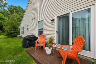 81 Farnworth Close, Freehold, NJ 07728 - Photo 17