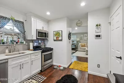 81 Farnworth Close #1000, Freehold, NJ 07728 - Photo 7