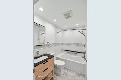 6 Plaza De Las Flores #Unit C, Freehold, NJ 07728 - Photo 15