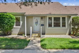 6 Plz de Las Flores, Freehold, NJ 07728 - Photo 1