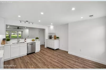 6 Plaza De Las Flores #Unit C, Freehold, NJ 07728 - Photo 9