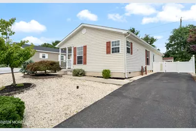 48 Fort Lee Drive, Manahawkin, NJ 08050 - Photo 3