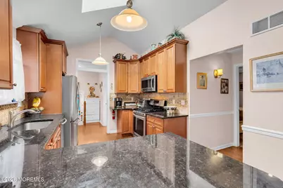 16 Avenue A, Helmetta, NJ 08828 - Photo 7