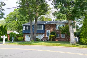 10 Cardinal Dr, Toms River Township, NJ 08755 - Photo 1