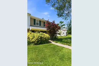 56 Kingsley Way, Freehold, NJ 07728 - Photo 3